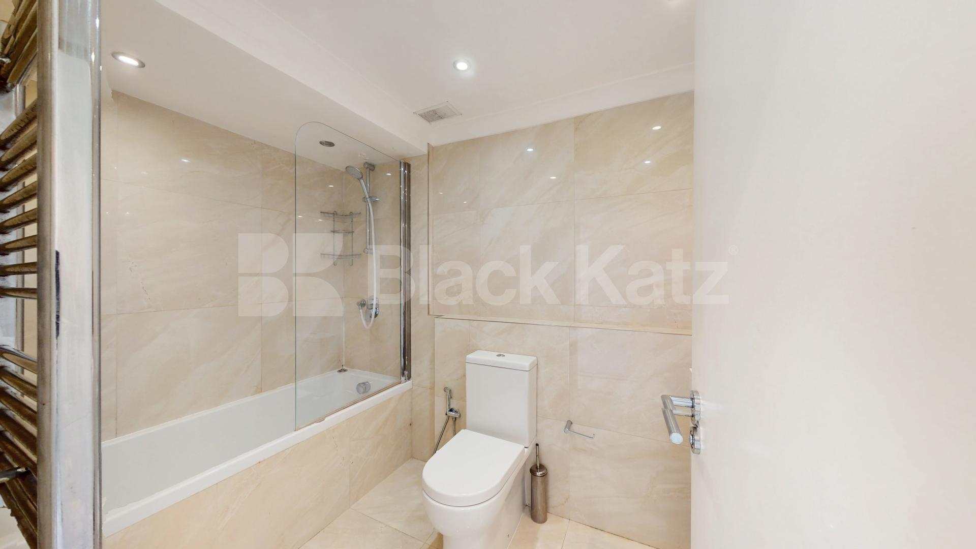 Spacious two bedroom property located near Bayswater / Paddington Porchester Place, Paddington